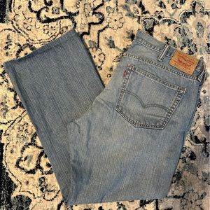 Men’s Levi’s 527